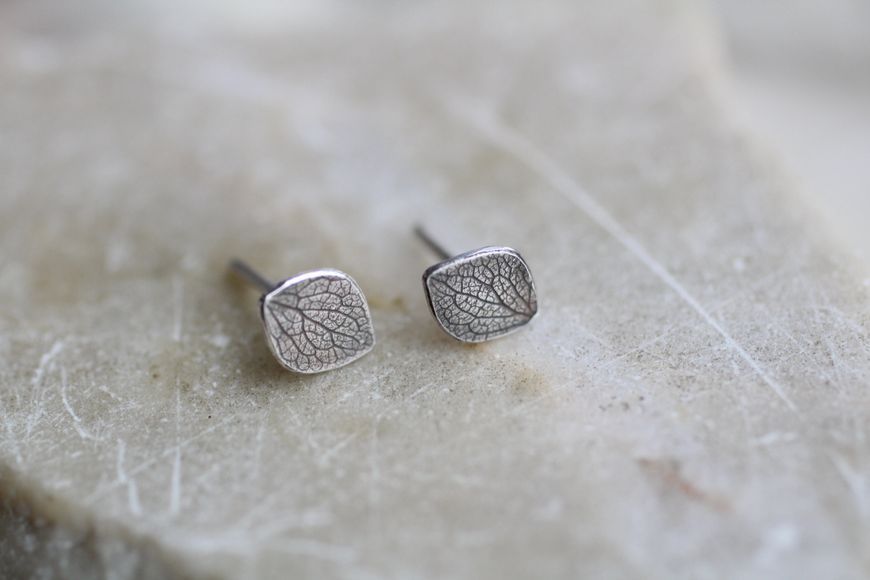 Срібні сережки-пусети &laquo;Гортензія&raquo; HYDRA-STUDS-MINI фото