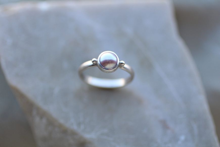 Вишукана срібна каблучка з рожевою перлиною PINK-PEARL-ELGNT фото